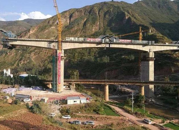 “三科變頻器”