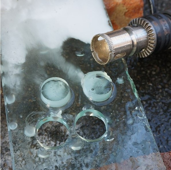 “變頻技術(shù)推進玻璃加工行業(yè)自動化水平”